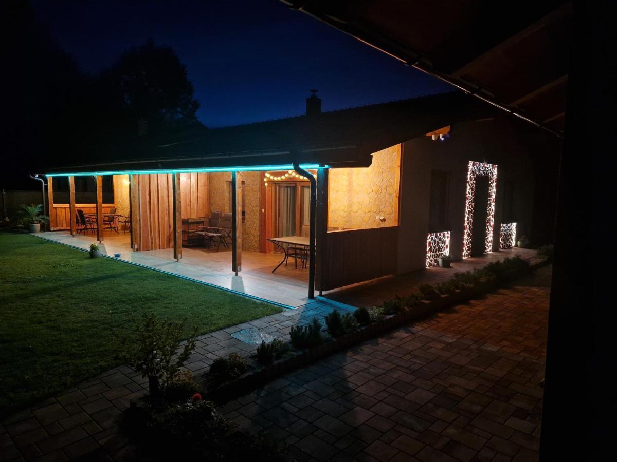 Villa Garden Besenova Exterior foto